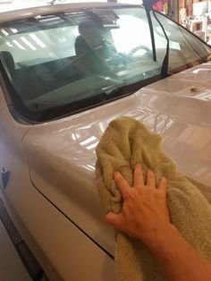 How to Wax a Car by Hand